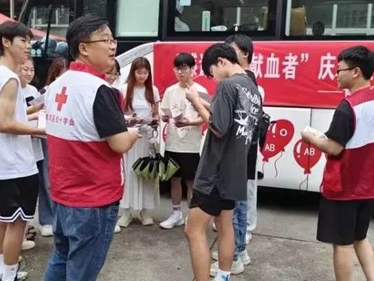 f952398e0c885db658e083eac8770561